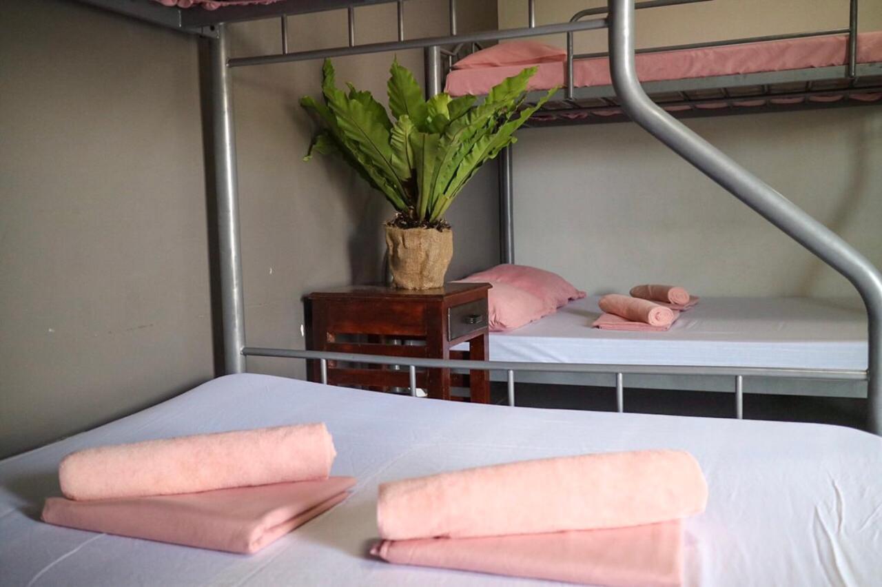 Hostel Privado Puerto Princesa Ngoại thất bức ảnh