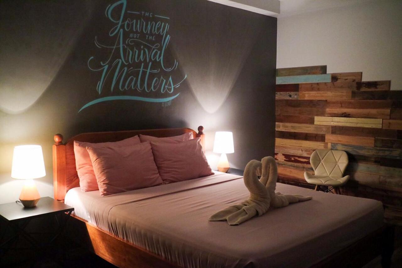 Hostel Privado Puerto Princesa Ngoại thất bức ảnh