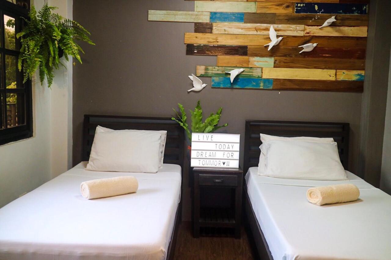 Hostel Privado Puerto Princesa Ngoại thất bức ảnh